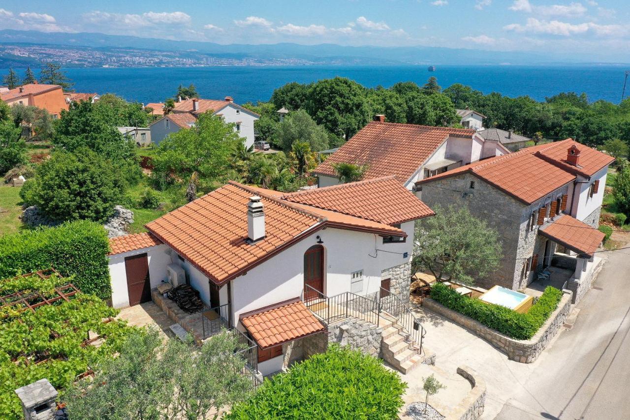 Villa Fani With Jacuzzi Ičići Exterior foto