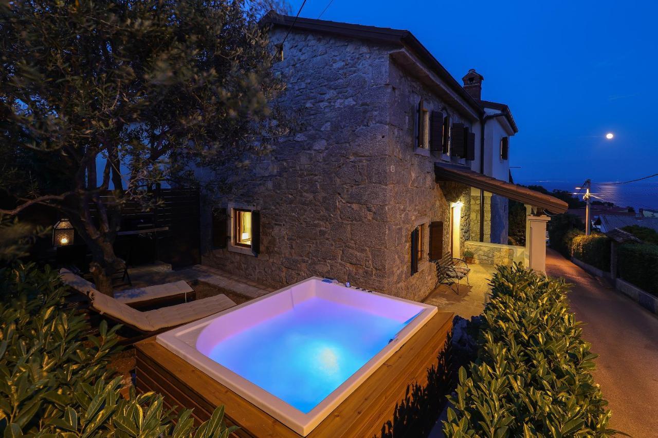 Villa Fani With Jacuzzi Ičići Exterior foto