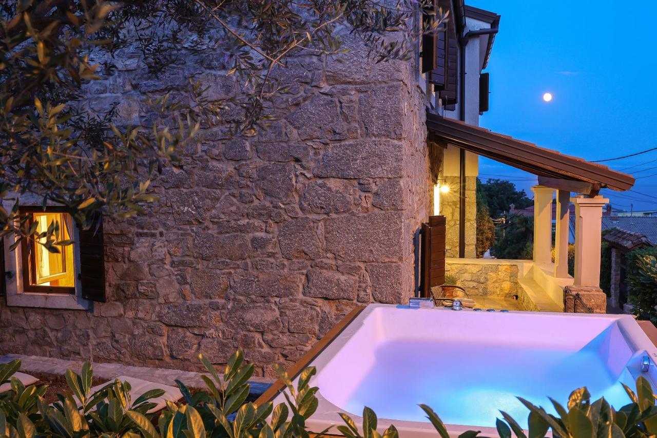 Villa Fani With Jacuzzi Ičići Exterior foto